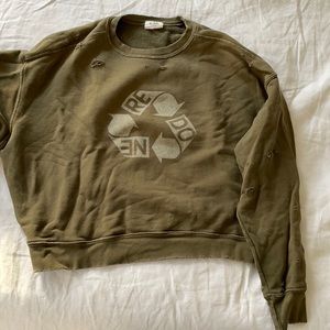 RE/DONE Recycle Crew Neck Sweatshirt in Army Green